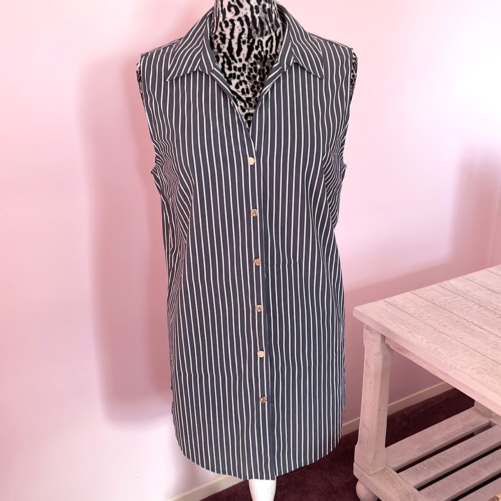 Anne Klein Women’s Sleeveless Blouse